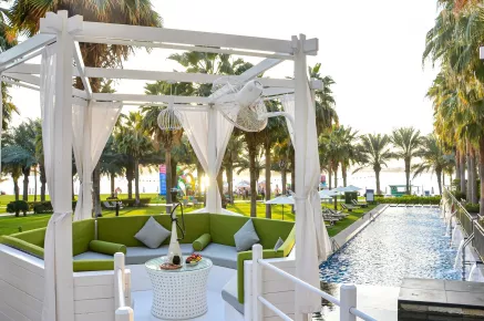 Территория Rixos The Palm Hotel & Suites