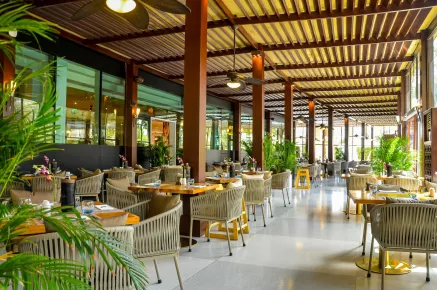 Территория Rixos The Palm Hotel & Suites
