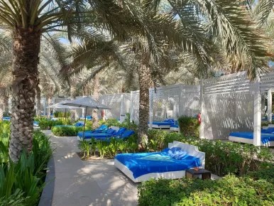 Территория Rixos The Palm Hotel & Suites