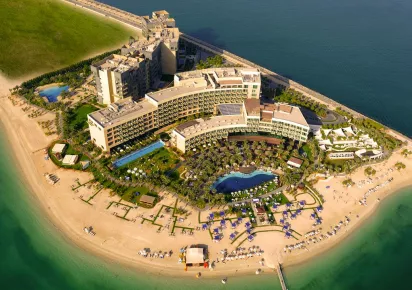Пляж The Palm Hotel & Suites